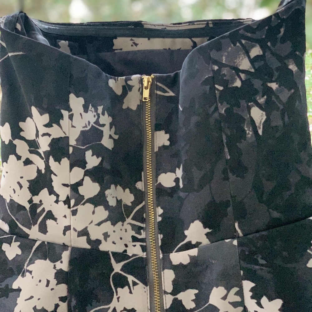 H&M Satin Formal Dress w/ Peplum & Floral Print Runs Small - Picture 5 of 8